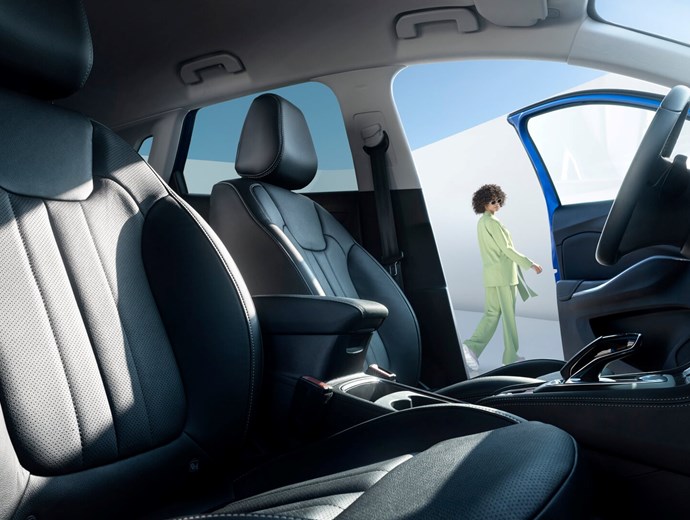 Opel Grandland Hybrid Interior 12